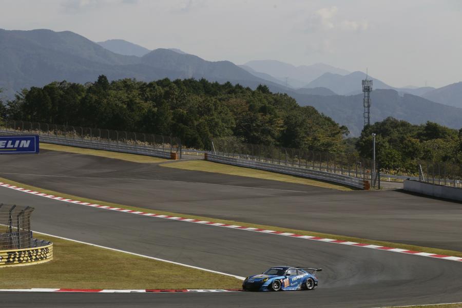  Porsche 911 GT3 RSR 2012 года  (фото 76 из 429)